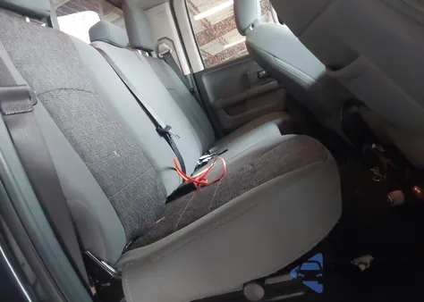 2017 Ram 1500 Big Horn 4X4 6'4 Box z USA, uszkodzony, nr VIN 1C6RR7GT6HS819317